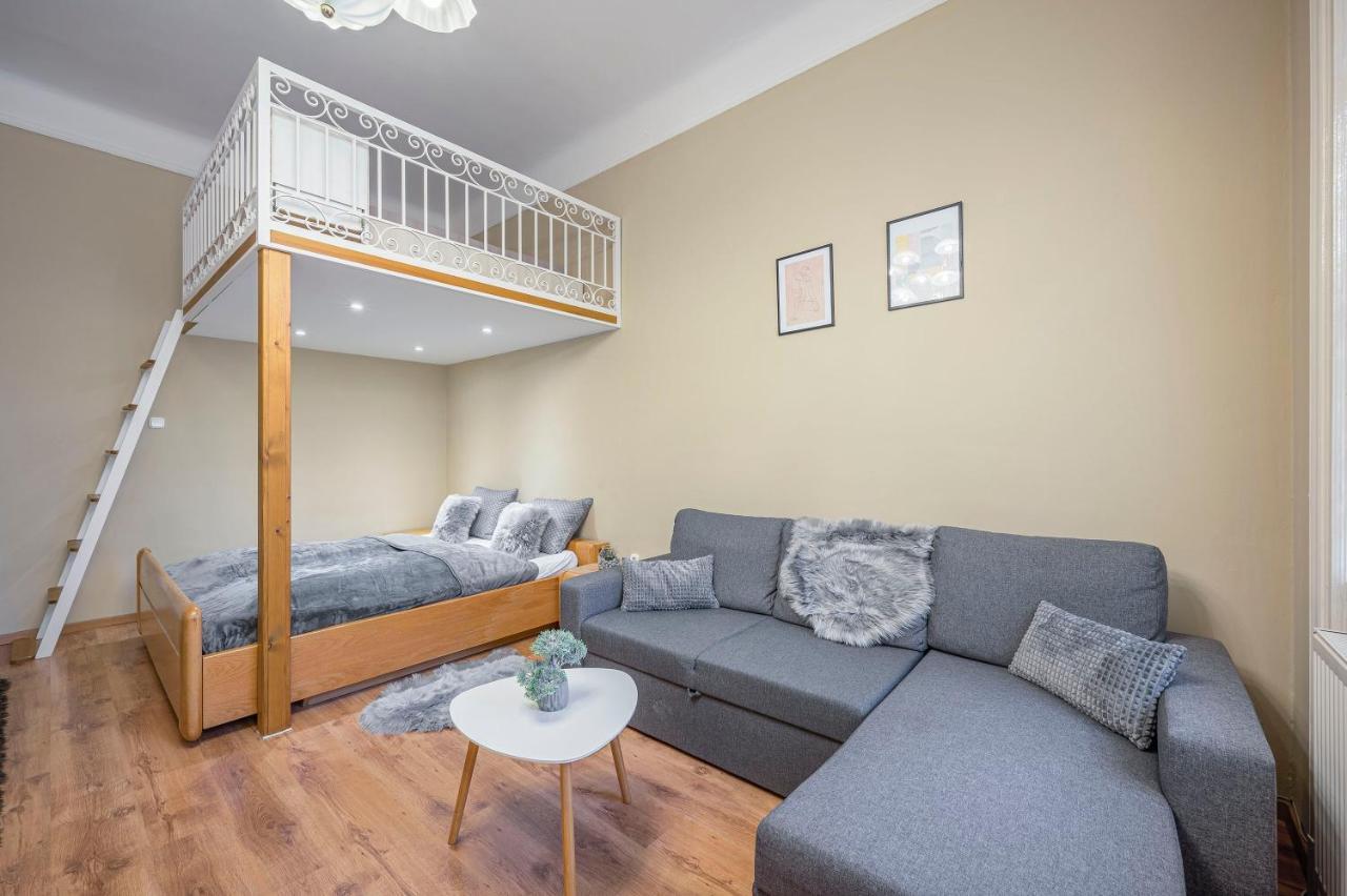 Corvin City Apartment By Nw บูดาเปสต์ ภายนอก รูปภาพ